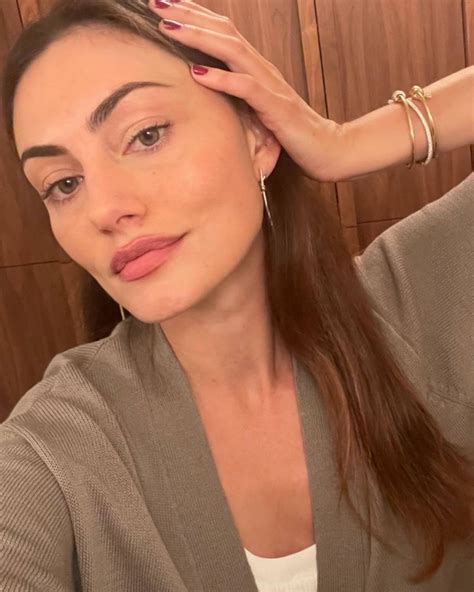 phoebe tonkin chanel|phoebe tonkin instagram photos.